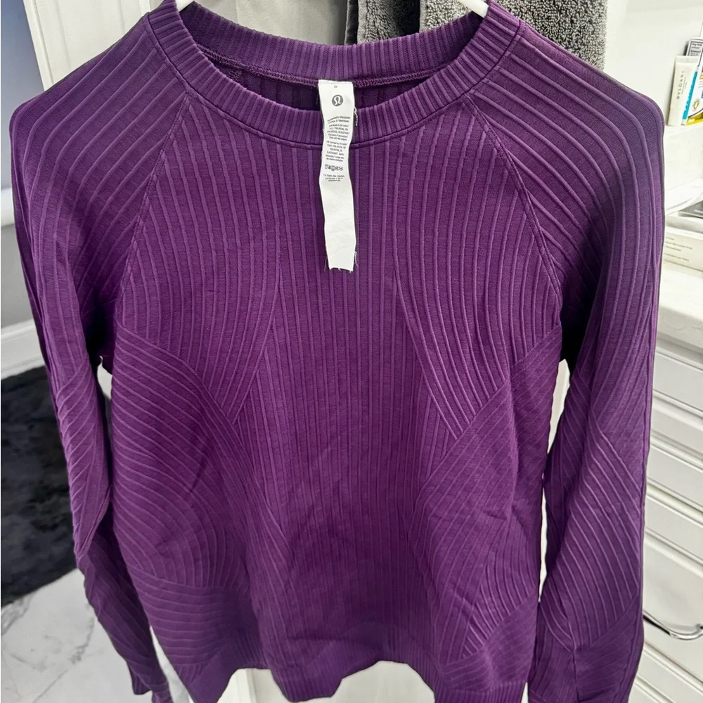 Lululemon Rest Less Pullover like new - Picture 4 of 5